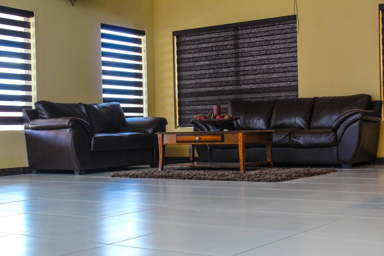 La Huerta Inn & Suites Cuauhtémoc المظهر الخارجي الصورة