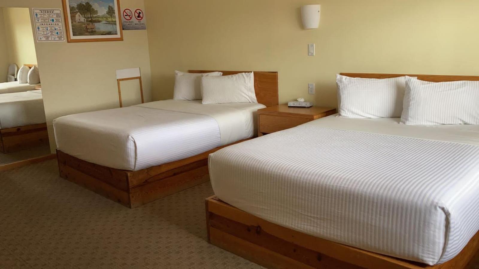 La Huerta Inn & Suites Cuauhtémoc الغرفة الصورة